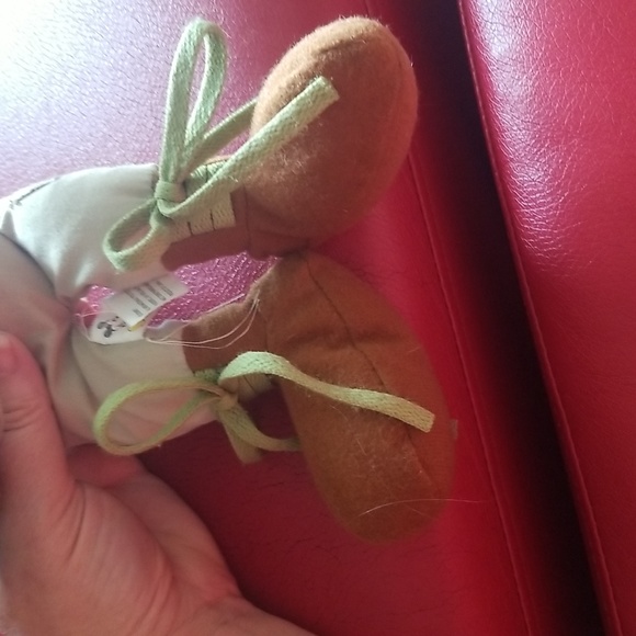 Jungle Cruise Goofy Plush 12" - Picture 4 of 8